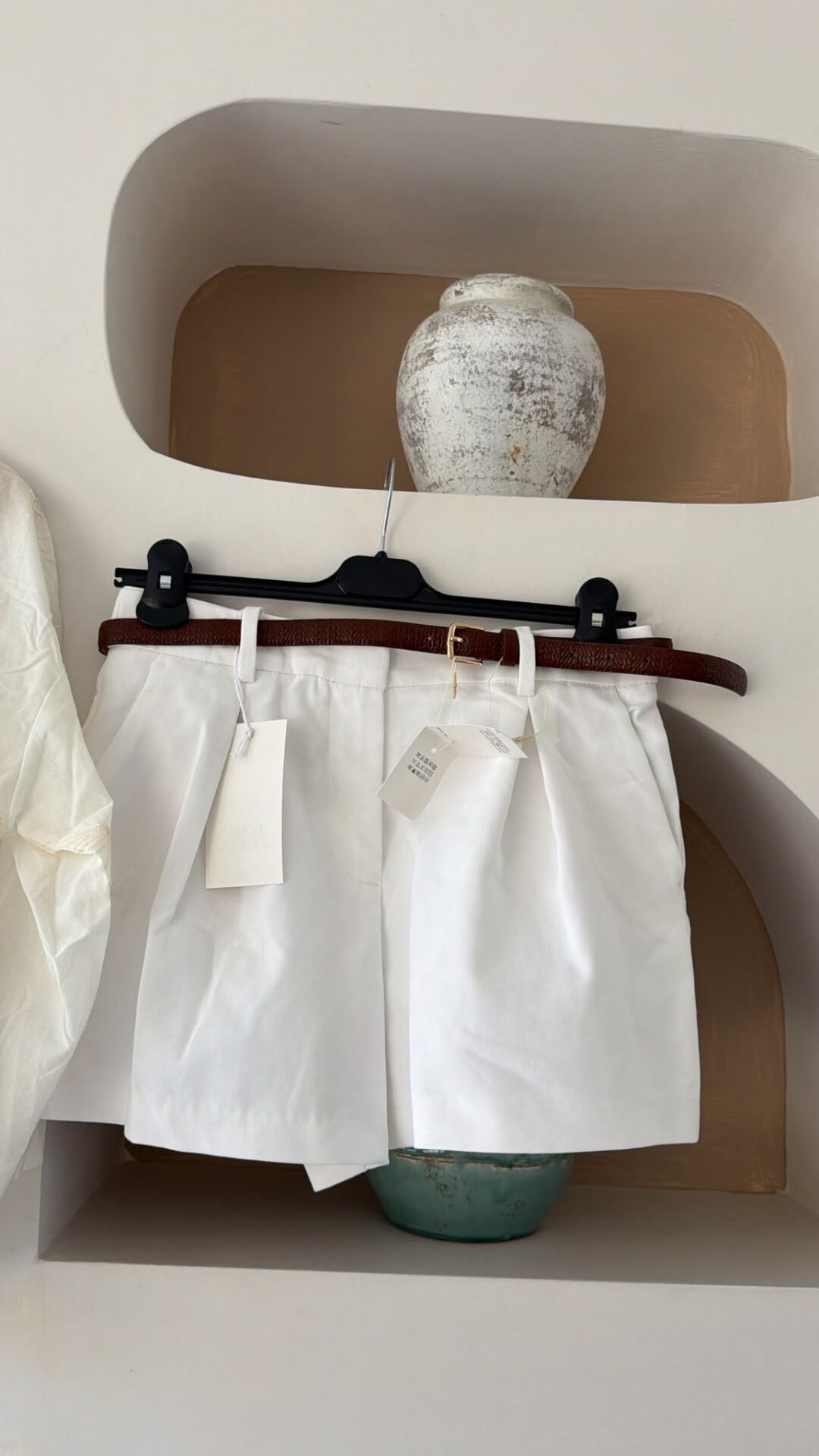 Zara beyaz kumaş şort