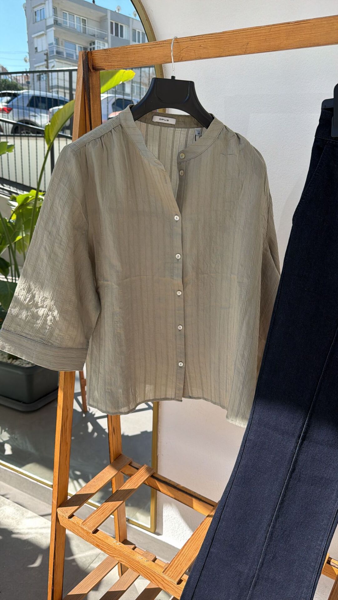 Opus yakasız haki gömlek