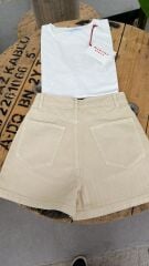 Taşlı kadın şortu