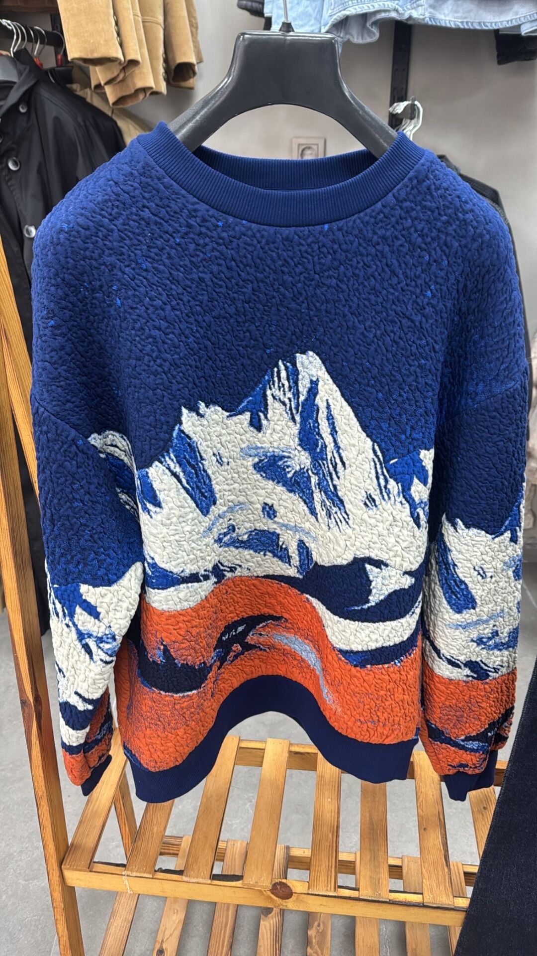 Reserved mountain desenli sweat