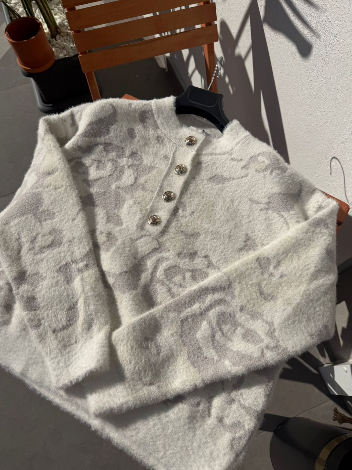 Network  Peluş krem Kazak